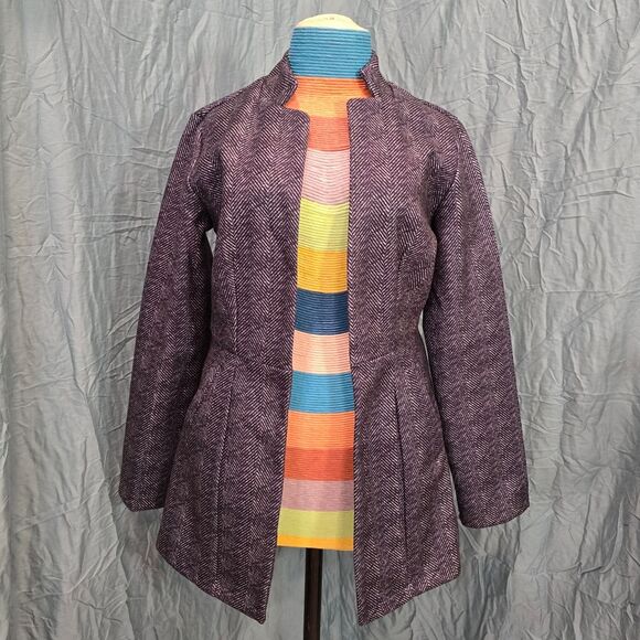 Chic Black Herringbone Blazer - Picture 1 of 4